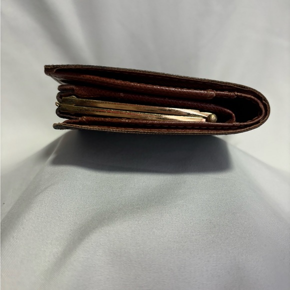 Louis Vuitton Brown and Tan Monogram Card Holder - Picture 12 of 14